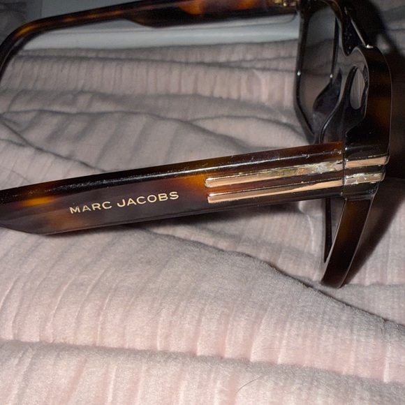 Marc Jacobs Tortoise Shell Sunglasses - Picture 5 of 7